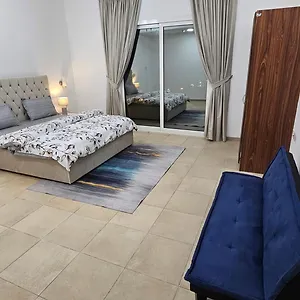 منزل للإقامة Lavish Private, الشارقة